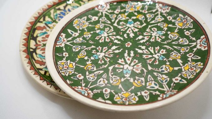 Turkish hanging plate in green and burnt red