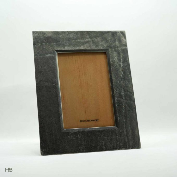 Pre-Loved - Royal Selangor Pewter Frame - Image 3