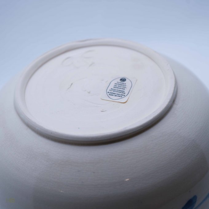 Beautiful blue and white plate and bowl set - Image 11