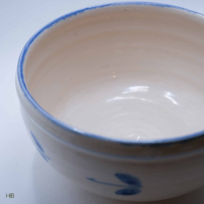Beautiful blue and white plate and bowl set - Image 9