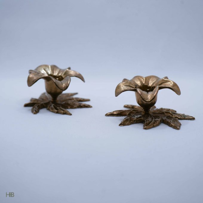 Vintage brass flower candle sticks - Image 4