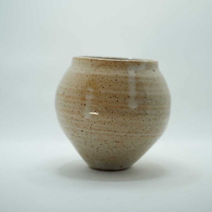 White Nuka Stoneware Vase by Gemma Smale - Image 7
