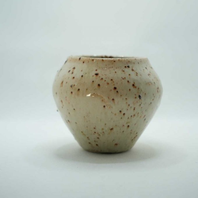 White Nuka Stoneware Iron Speckled Vase by Gemma Smale - Image 3