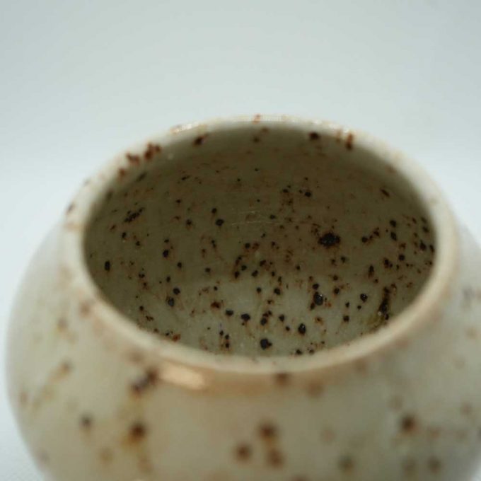 White Nuka Stoneware Iron Speckled Vase by Gemma Smale - Image 4