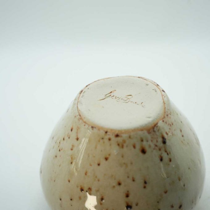 White Nuka Stoneware Iron Speckled Vase by Gemma Smale - Image 8